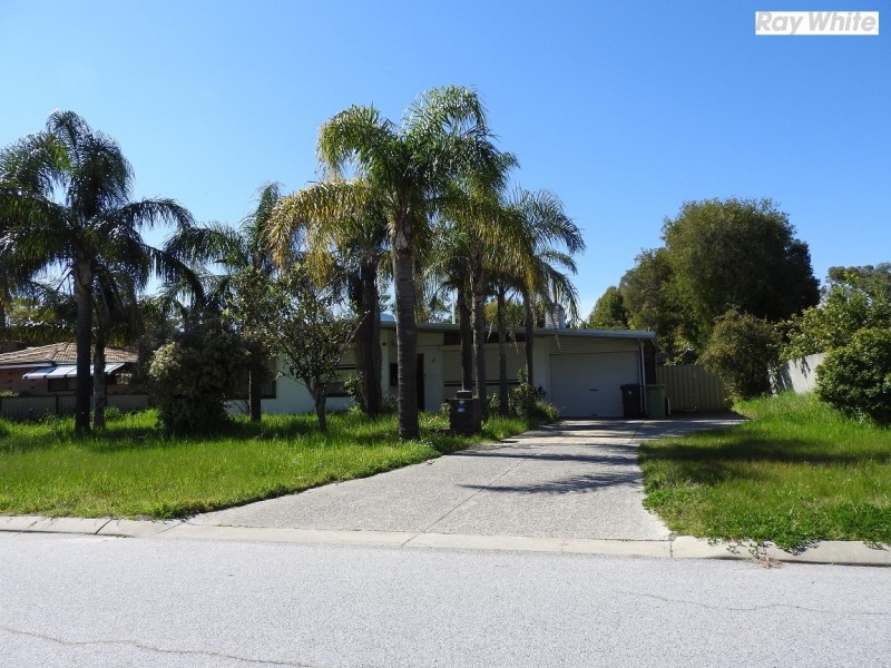 12 Aston Way, Gosnells WA 6110