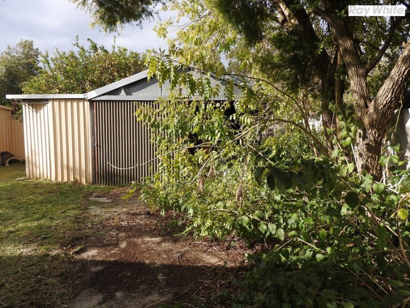 12 Aston Way, Gosnells WA 6110