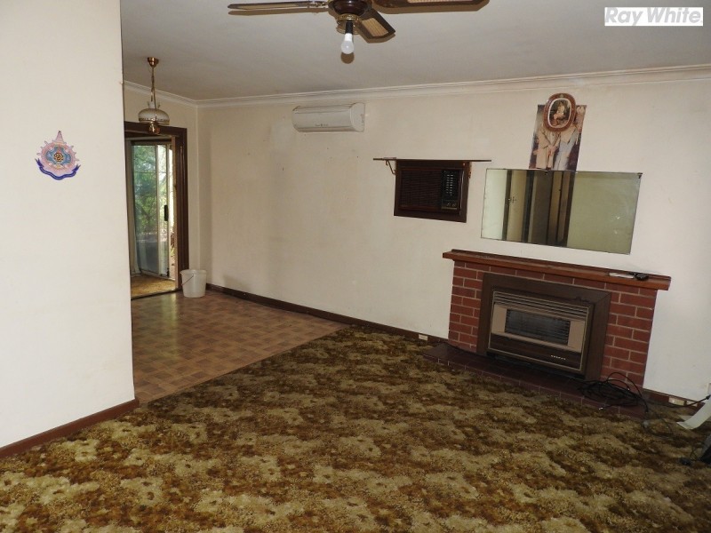 12 Aston Way, Gosnells WA 6110