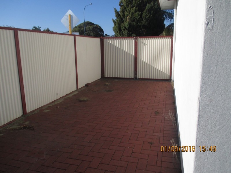 100 Gladstone Road, Rivervale WA 6103
