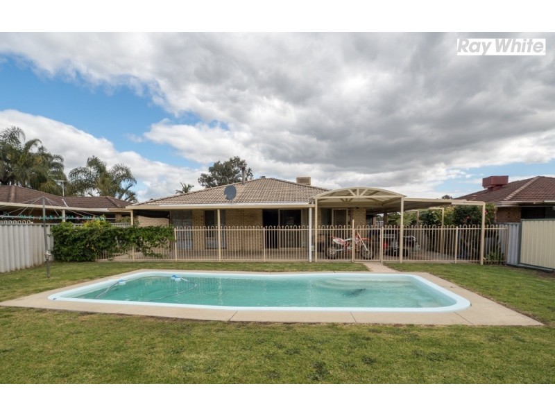 20 Candish Grove, Seville Grove WA 6112