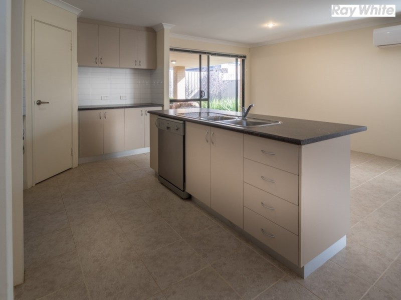 5 Flematti Circle, Brookdale WA 6112