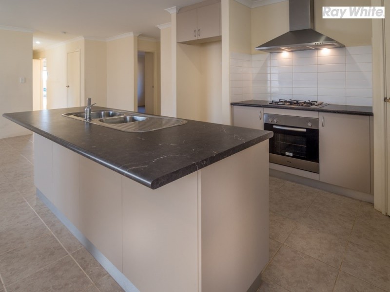 5 Flematti Circle, Brookdale WA 6112