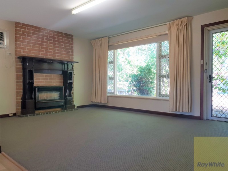 7 Banyard Avenue, Kelmscott WA 6111
