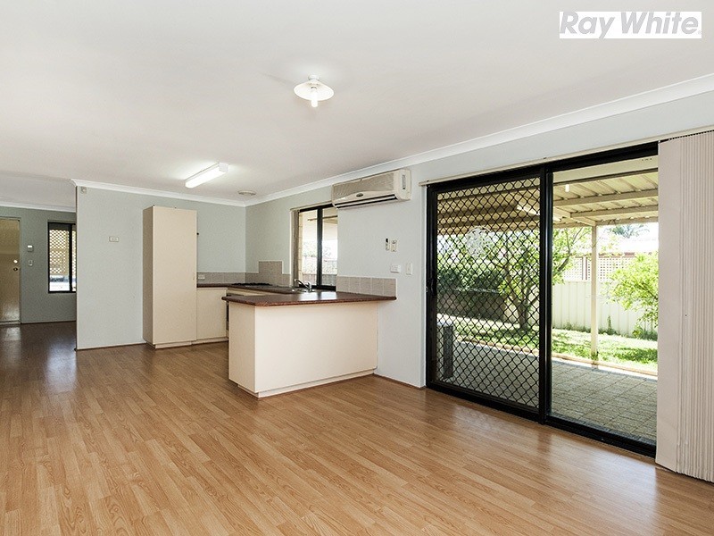 4 Hastie Close, Brookdale WA 6112