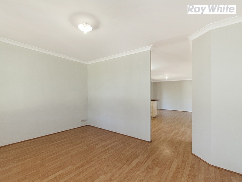 4 Hastie Close, Brookdale WA 6112