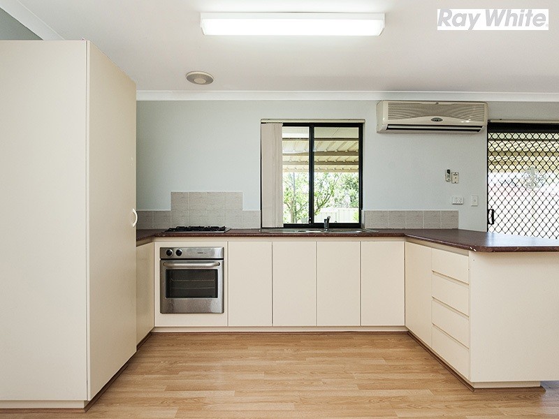 4 Hastie Close, Brookdale WA 6112