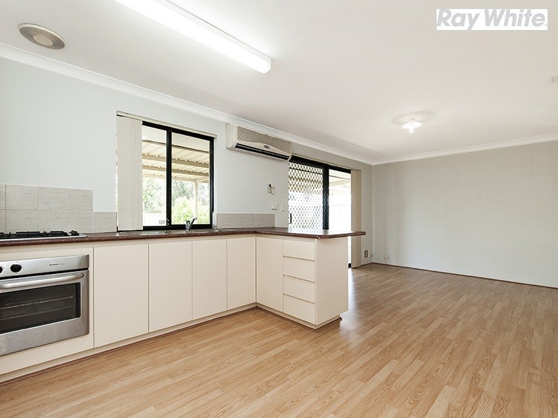 4 Hastie Close, Brookdale WA 6112