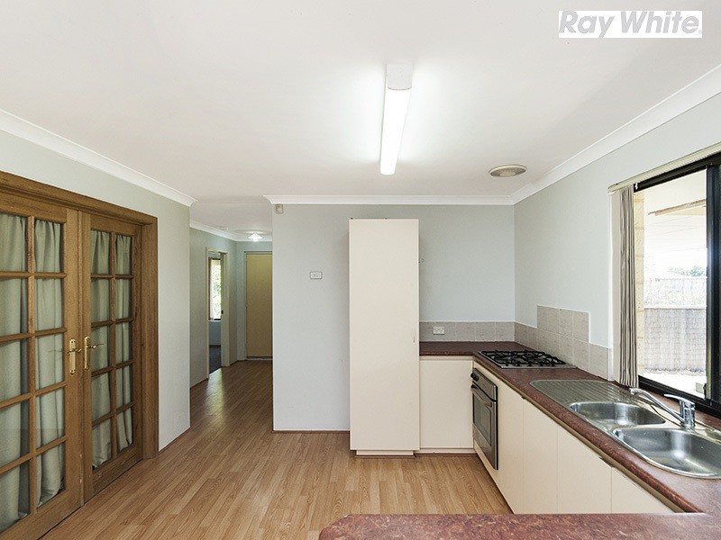 4 Hastie Close, Brookdale WA 6112