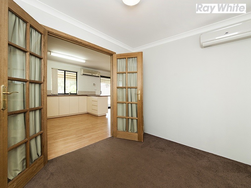 4 Hastie Close, Brookdale WA 6112