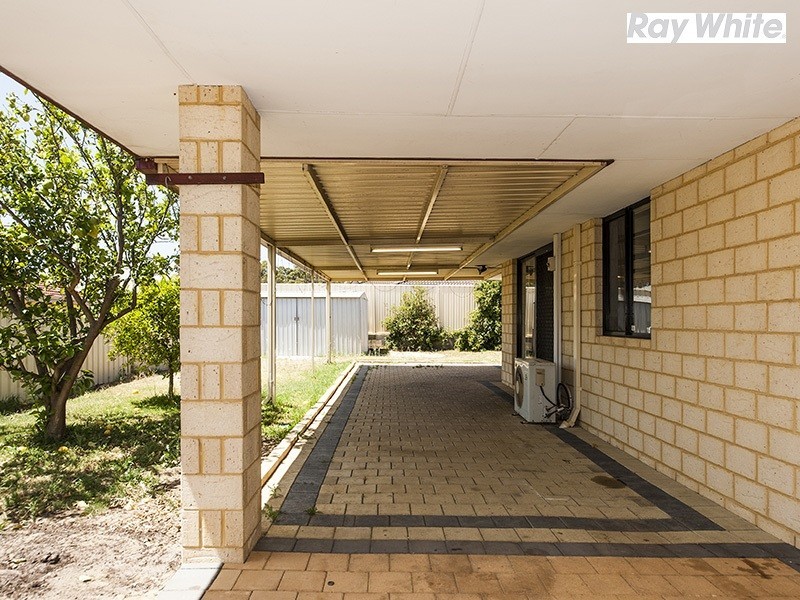 4 Hastie Close, Brookdale WA 6112