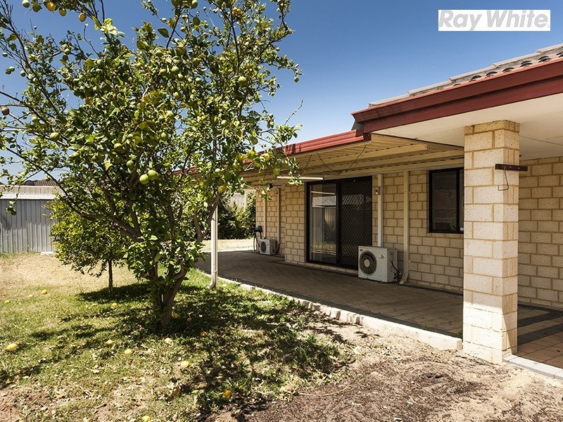 4 Hastie Close, Brookdale WA 6112