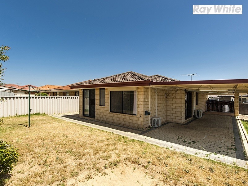 4 Hastie Close, Brookdale WA 6112