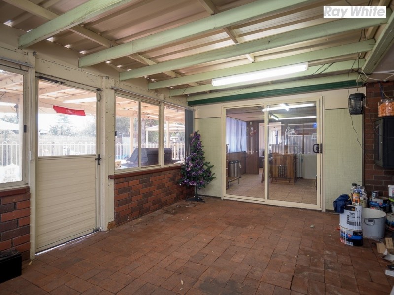3 Silver Mallee Close, Camillo WA 6111