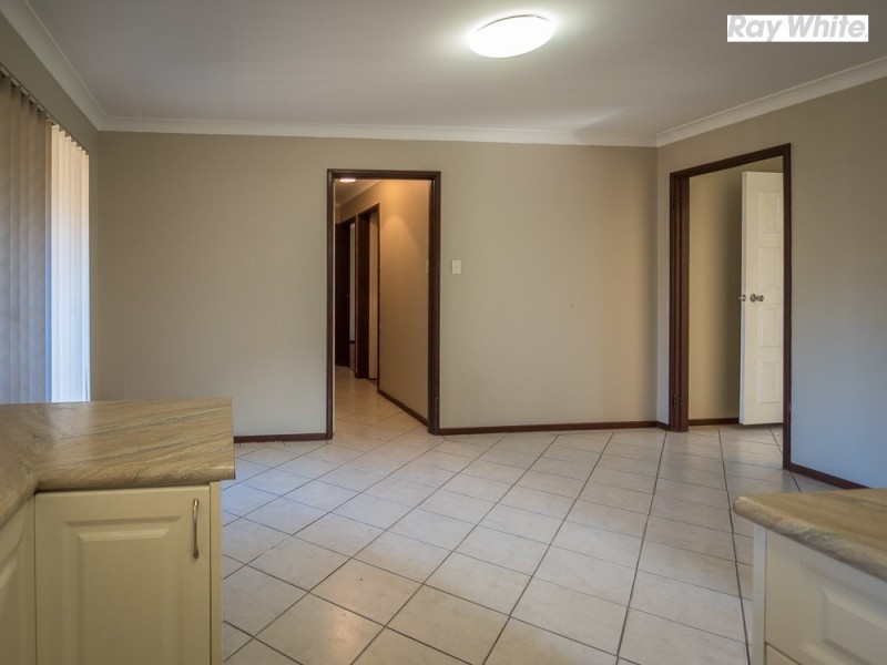 12 Silver Mallee Close, Camillo WA 6111