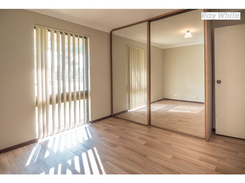 12 Silver Mallee Close, Camillo WA 6111