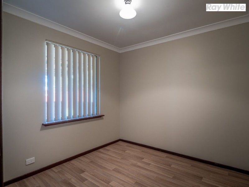 12 Silver Mallee Close, Camillo WA 6111