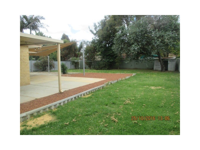 9 Bandicoot Place, Brookdale WA 6112