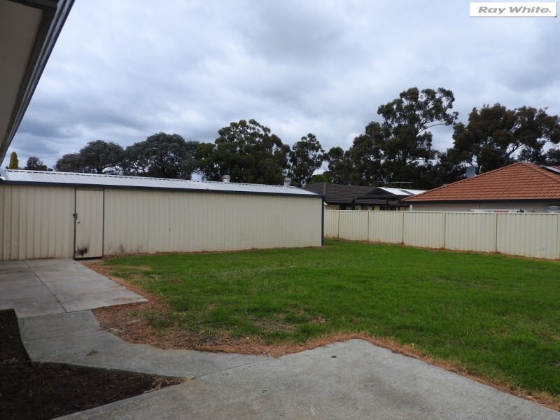 7 Kootingal Road, Armadale WA 6112