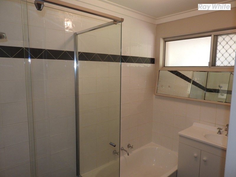 38 Redtingle Road, Camillo WA 6111