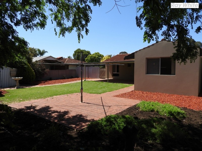 38 Redtingle Road, Camillo WA 6111