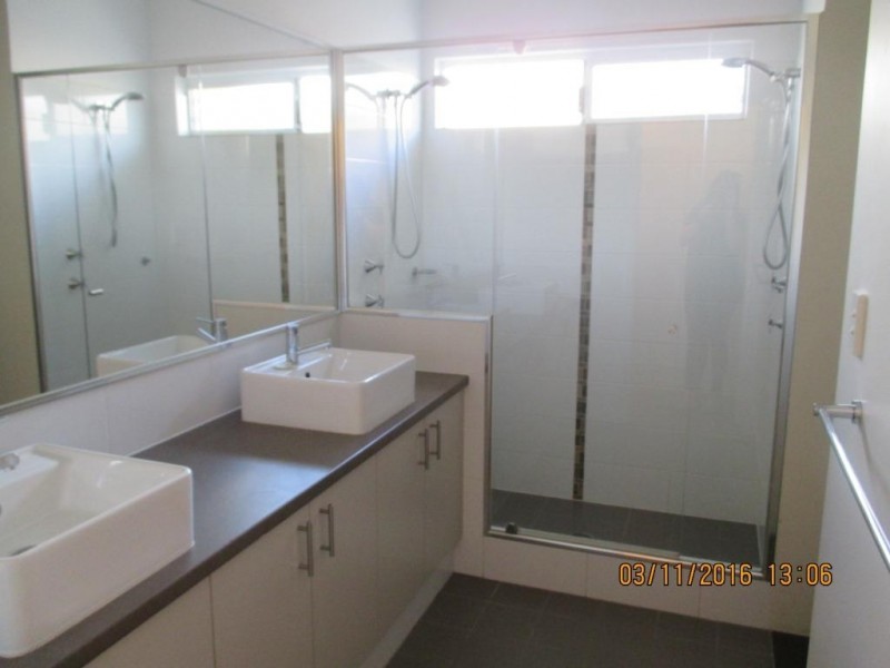 11 Casitas Street, Champion Lakes WA 6111