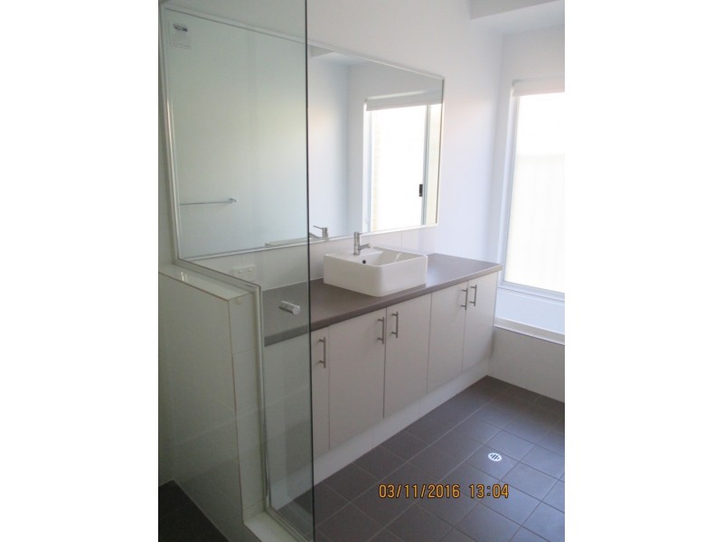 11 Casitas Street, Champion Lakes WA 6111