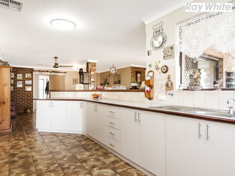 12 Bryden Place, Gosnells WA 6110