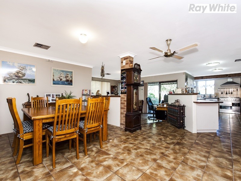 12 Bryden Place, Gosnells WA 6110