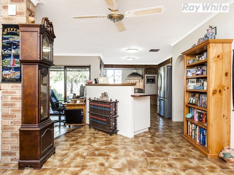 12 Bryden Place, Gosnells WA 6110