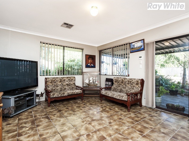 12 Bryden Place, Gosnells WA 6110