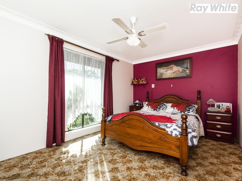 12 Bryden Place, Gosnells WA 6110