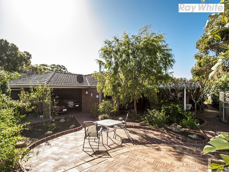 12 Bryden Place, Gosnells WA 6110