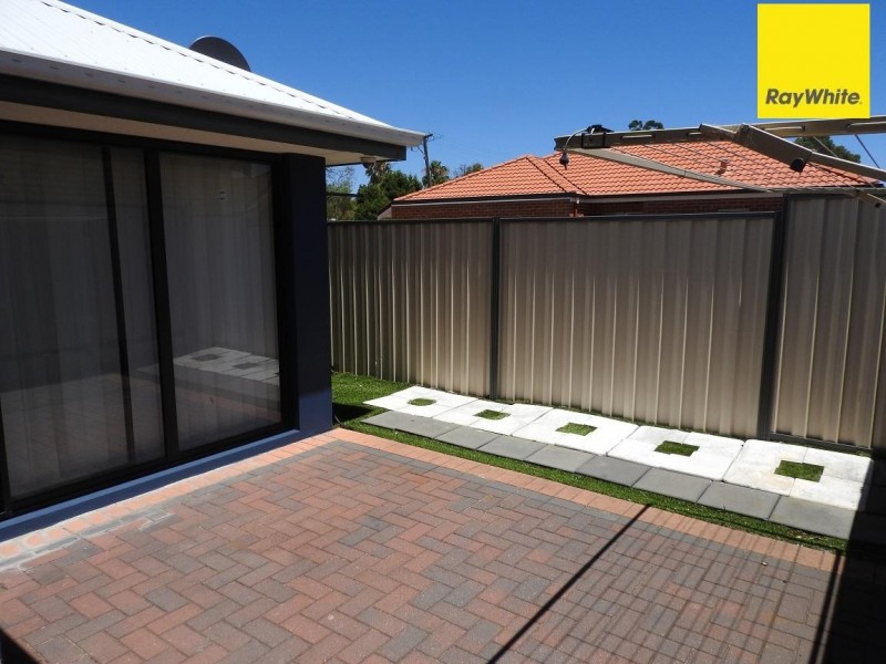 1/65 Little John Road, Armadale WA 6112