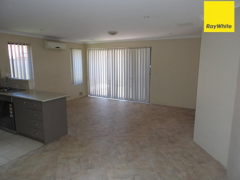 1/65 Little John Road, Armadale WA 6112