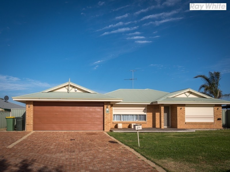 14 Firestone Place, Meadow Springs WA 6210