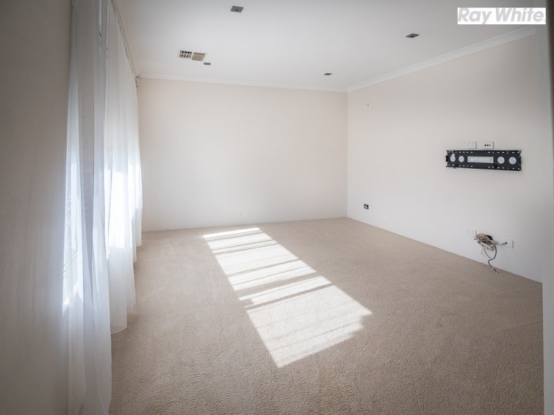 14 Firestone Place, Meadow Springs WA 6210