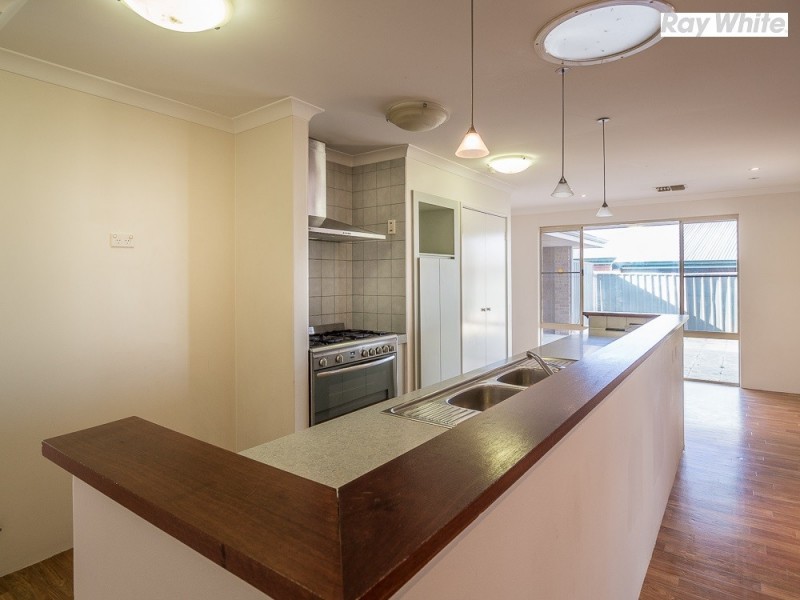 14 Firestone Place, Meadow Springs WA 6210