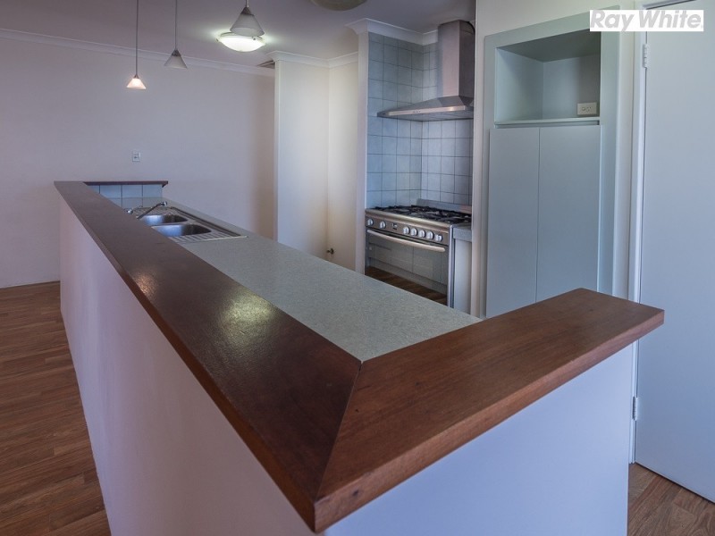 14 Firestone Place, Meadow Springs WA 6210