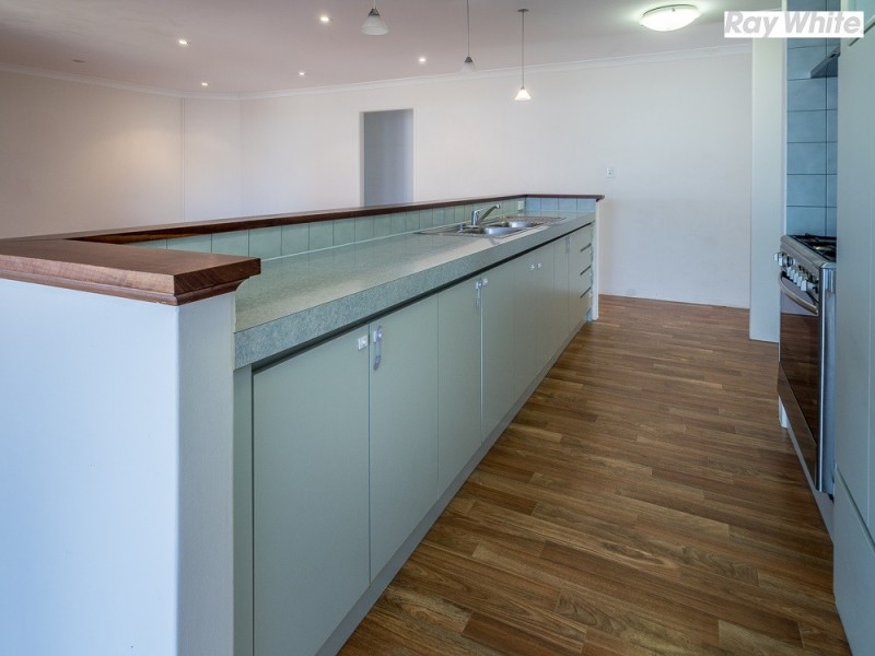 14 Firestone Place, Meadow Springs WA 6210