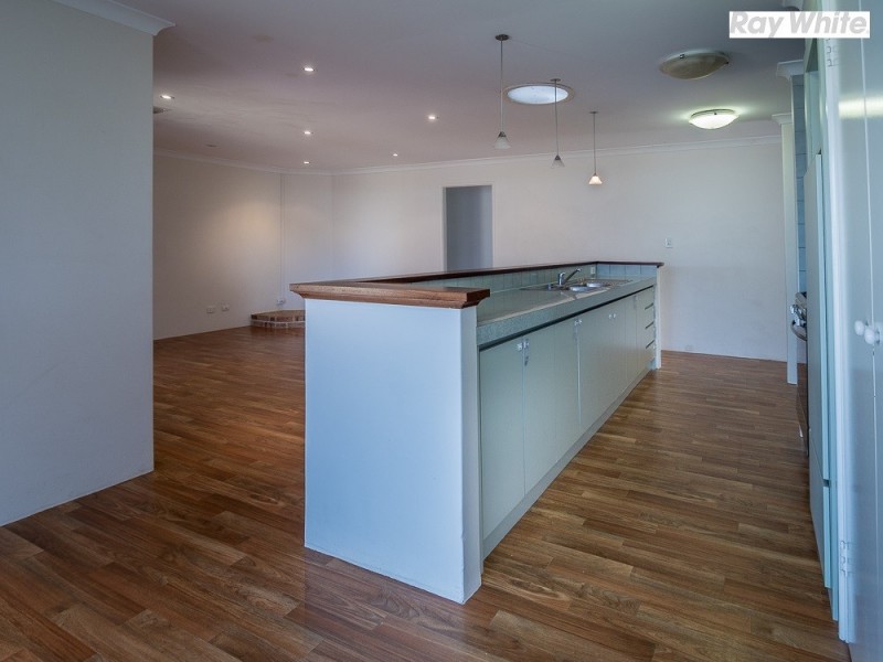 14 Firestone Place, Meadow Springs WA 6210