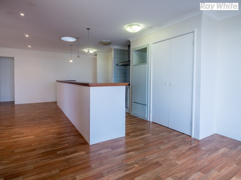 14 Firestone Place, Meadow Springs WA 6210