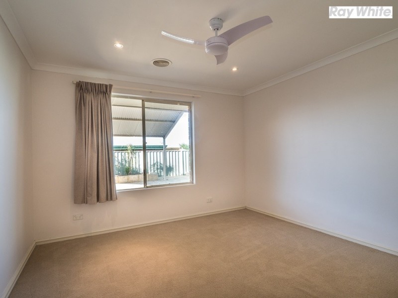 14 Firestone Place, Meadow Springs WA 6210