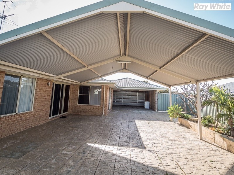 14 Firestone Place, Meadow Springs WA 6210