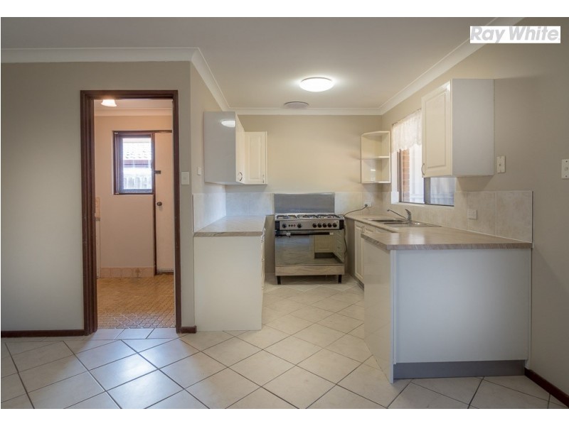 12 Silver Mallee Close, Camillo WA 6111