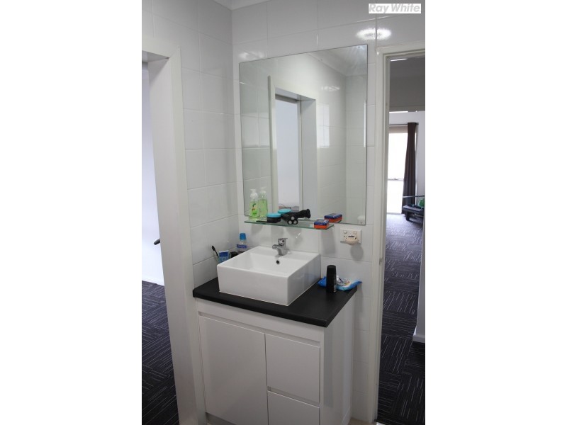 47 Banksia Road, Camillo WA 6111