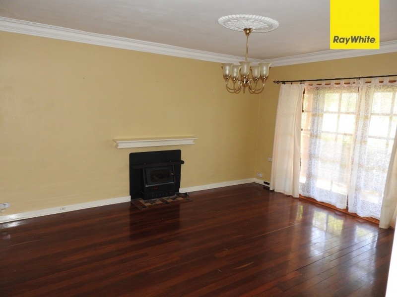 5 Lefroy Road, Mount Nasura WA 6112