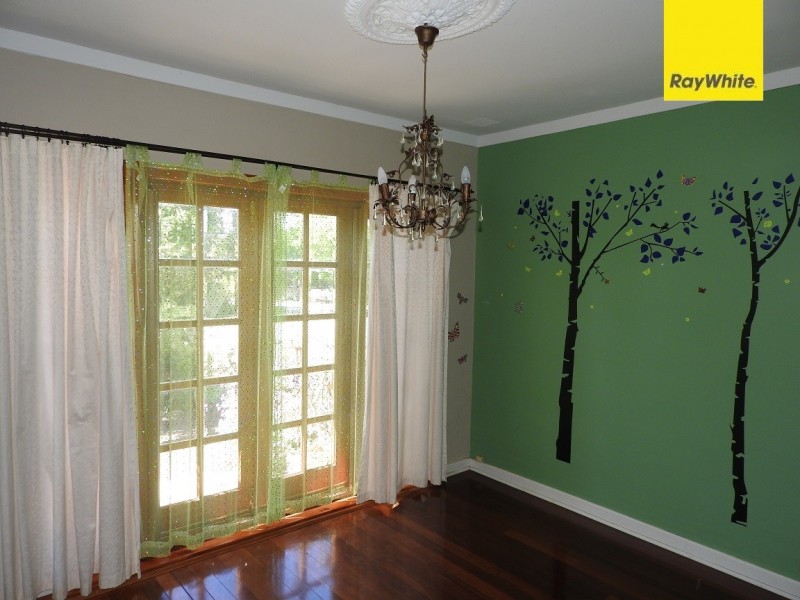 5 Lefroy Road, Mount Nasura WA 6112