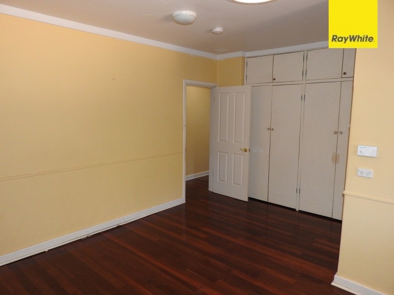 5 Lefroy Road, Mount Nasura WA 6112