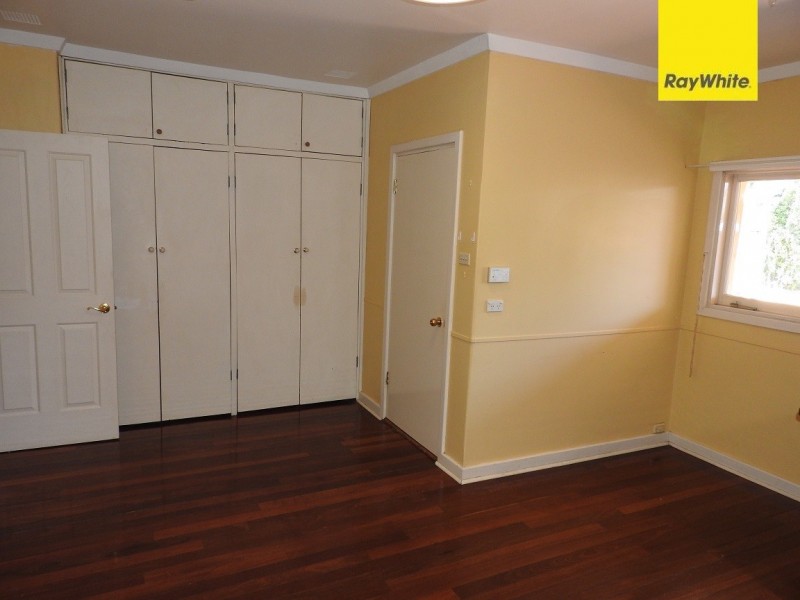 5 Lefroy Road, Mount Nasura WA 6112